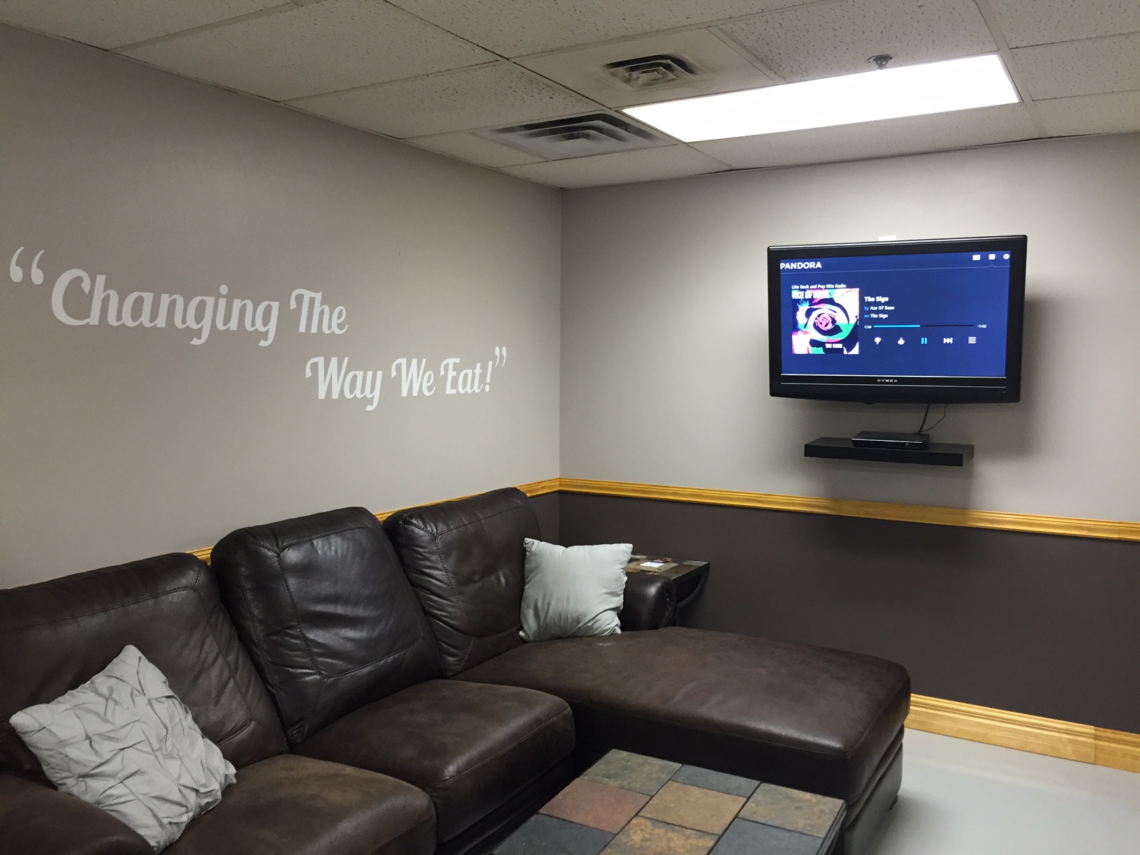 Hummus Amongus serves up organic fast food (Bedford) Dallas Food Nerd